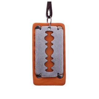 KINNO Razor Blade Necklace