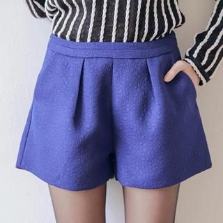 Tokyo Fashion Embossed Pleated Shorts