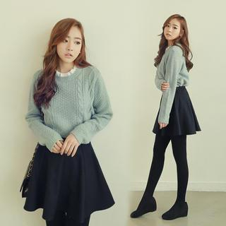 Frilled Neckline Cable Knit Sweater