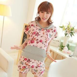 Chuvivi Set: Short-Sleeve Hooded Floral Top + Shorts