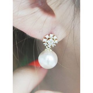 kitsch island Pearl Drop Earrings