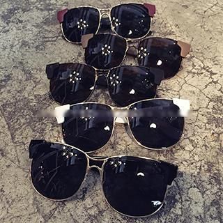 Biu Style Metal-Frame Square Sunglasses