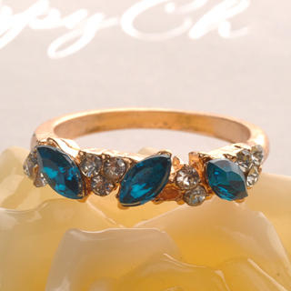 Fit-to-Kill Flashy Diamond Ring  Blue - One Size