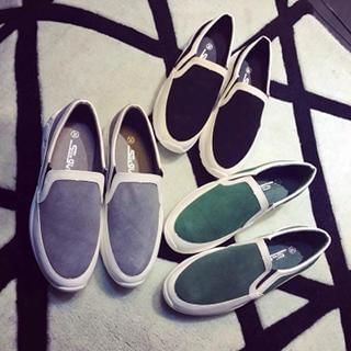 SouthBay Shoes Color-Block Slip-Ons