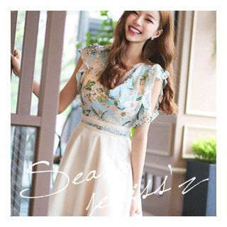 Bongjashop Fluttered-Sleeve Floral Print Dress with Belt