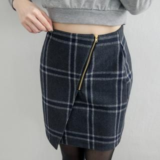 Tokyo Fashion Diagonal-Hem Plaid Pencil Skirt