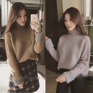 QZ Lady Stand Collar Sweater
