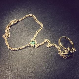 Ticoo Crystal Star Bracelet Ring