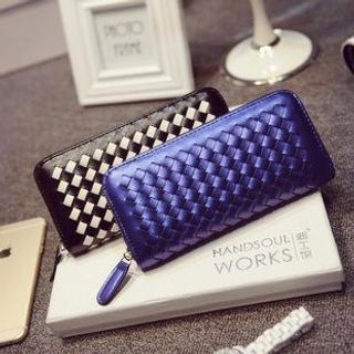 LineShow Woven Clutch