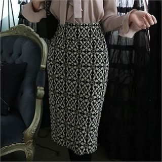 ode' Patterned Lace Midi Pencil Skirt