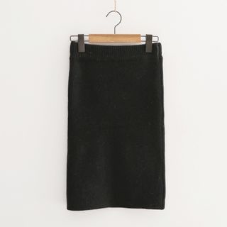 Piko Side-slit Knit Skirt