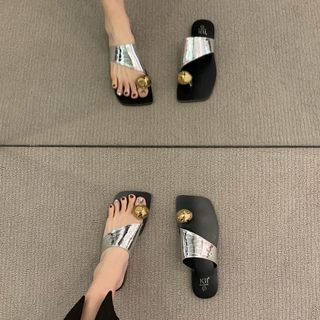 Shoes Combat flip flops