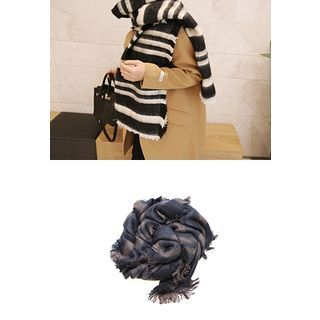 STYLEBYYAM Color-Block Fringed Knit Scarf