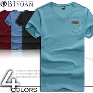 OBI YUAN Pocket V-Neck T-Shirt