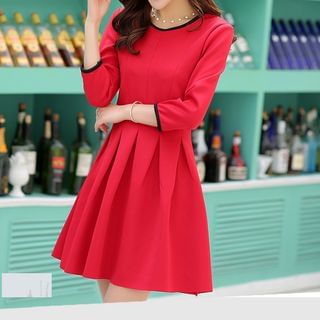 MyShow 3/4-Sleeve Pleated Dress