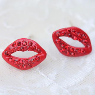 Fit-to-Kill Shining red lips Earrings
