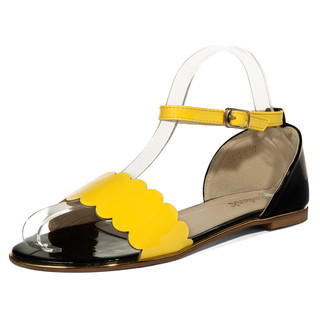 yeswalker Two-Tone Scallop Trim Patent Sandals