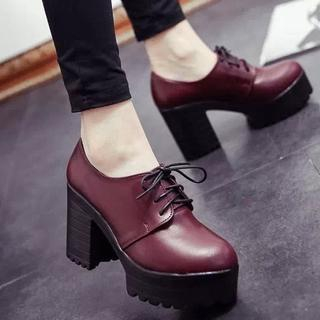 Wello Heel Lace-up Shoes