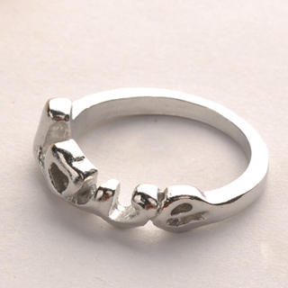 Fit-to-Kill LOVE Letter Ring Silver - One Size
