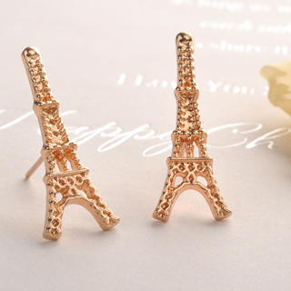 Fit-to-Kill Eiffel Tower Earring  Gold - One Size