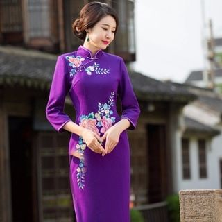 Miss Four Qipao Embroidered Cheongsam