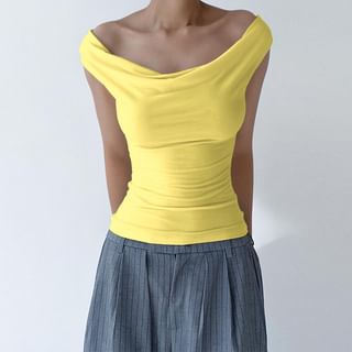 Off-Shoulder Plain Tie Back Slim Fit Crop Top