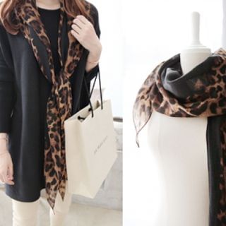 DAILY LOOK Leopard Scarf