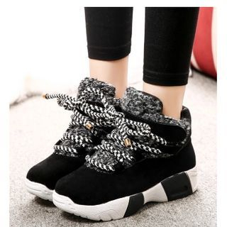 Amy Shoes Panel Sneakers