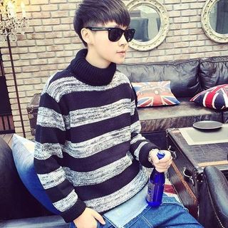 JUN.LEE Stand Collar Striped Sweater