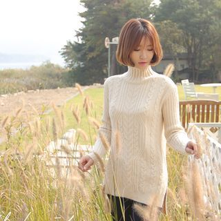 CLICK Cable-Knit Sweater
