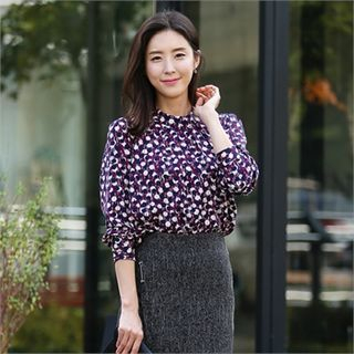 COCOAVENUE Mock-Neck Pattern Top