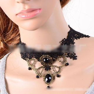 LENNI Jeweled Lace Necklace