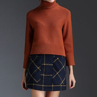 Kotiro Set: Turtleneck Sweater + Check A-Line Skirt