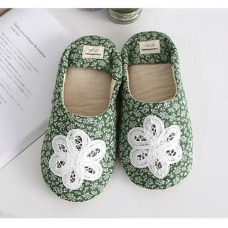 iswas Laced Floral Print Slipper