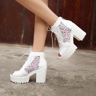 Pretty in Boots Lace Platform Chunky Heel Short Boots