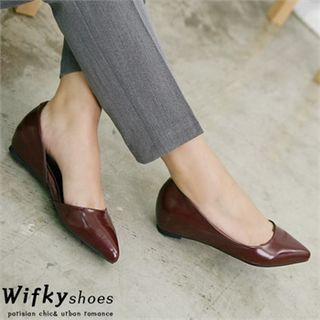Wifky Faux-Leather Point Flats