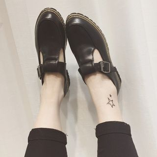 kokoin Buckled Fleece-lined Flats