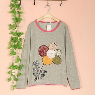 Cute Colors Long-Sleeve Flower Applique T-Shirt