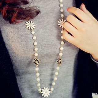 EPOQ Faux Pearl Floral Necklace