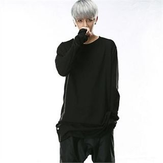 THE COVER Snap-Button Dip-Back T-Shirt