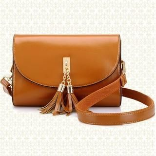 BeiBaoBao Faux-Leather Tasseled Shoulder bag