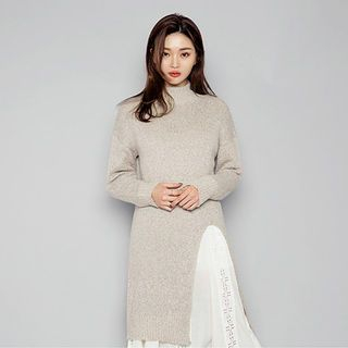 chuu Slit-Front M lange Long Knit Top