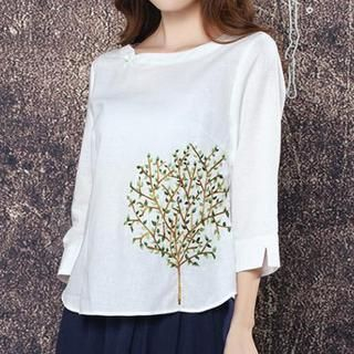Sayumi Short-Sleeve Embroidered T-Shirt