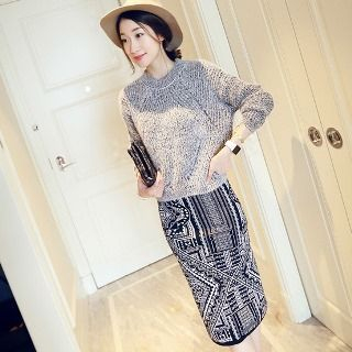 Romantica Set: Melange Cropped Knit Top + Patterned Pencil-Cut Skirt