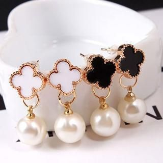 Seoul Young Faux Pearl Four-Leaf Clover Studs