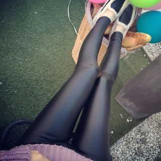 Miss Fan Faux Leather Leggings