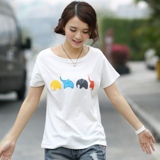 Aikoo Short-Sleeve Printed T-Shirt
