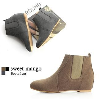 SWEET MANGO Faux Suede Ankle Boots