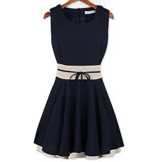 Eloqueen Sleeveless Tie-Waist Contrast-Color Dress