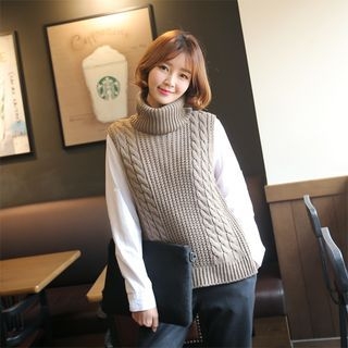 CLICK Turtleneck Sleeveless Cable-Knit Top